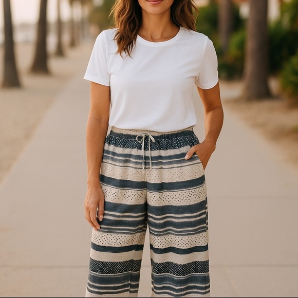 St John Striped Polka Dot Pull on Pant in Excellent Pre Loved Condition - Picture 2 of 7